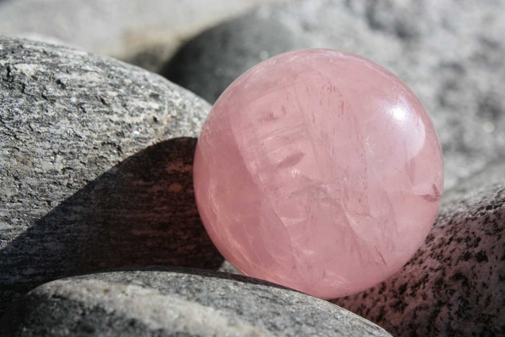 rose quartz, rose quartz crystal